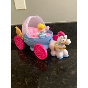 Fisher-Price Little People Disney Princess Cinderella Musical Horse & Carriage.